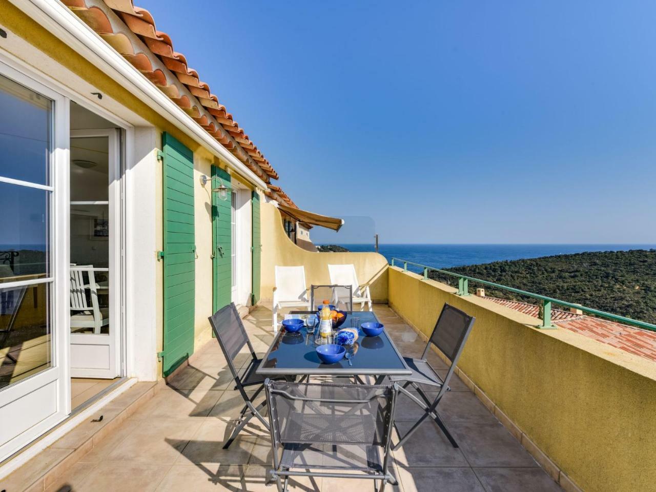 Holiday Home Le Belvédère Cavalaire-sur-Mer Esterno foto